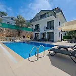 Ami Tai Villa *