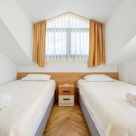 Ami Tai Фетхие